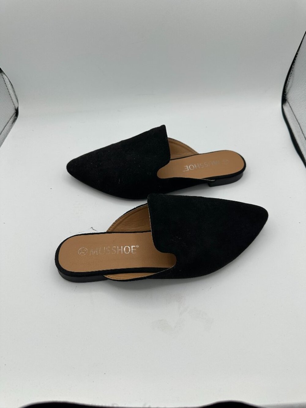 Musshoe Pointed Toe Flat Mules Black Faux Suede Women's 7.5